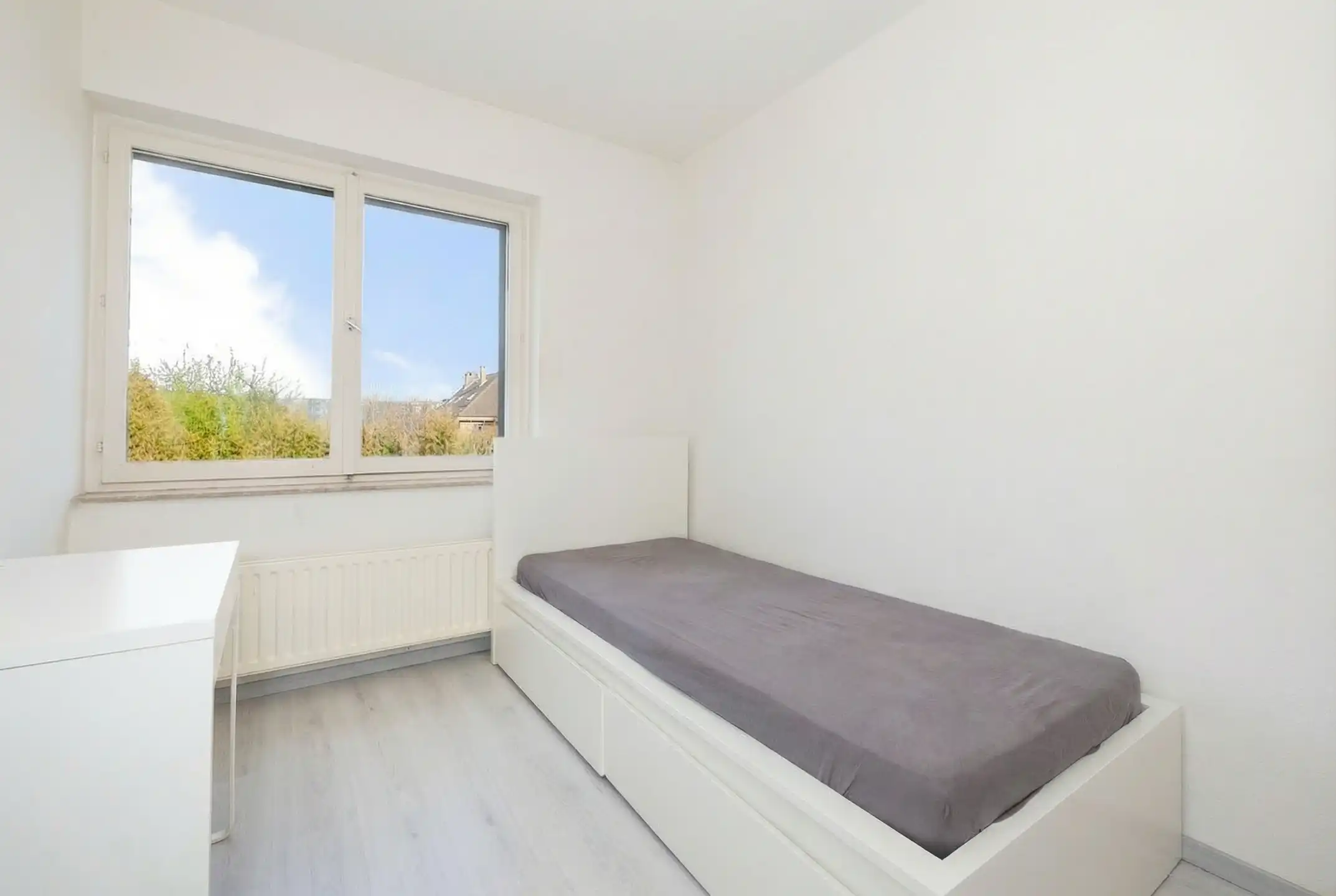 Huis met 5 slaapkamers in Linkebeek – Rustig en vredig foto 14