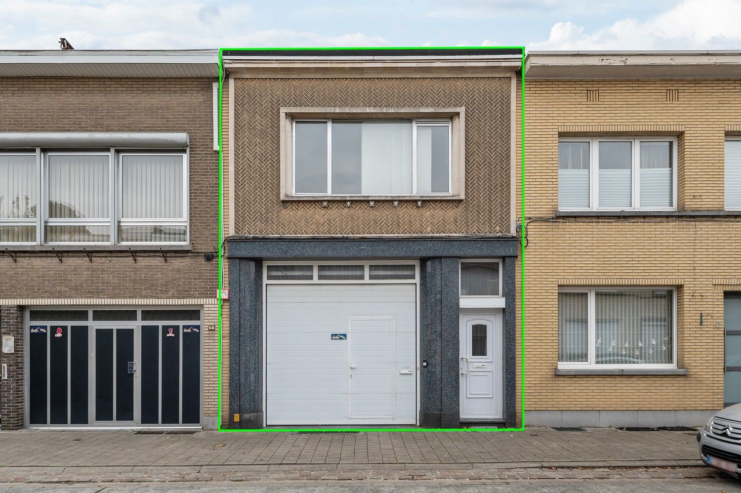 Magazijn met woonst en een 1 slaapkamer appartement te Deurne! foto 30