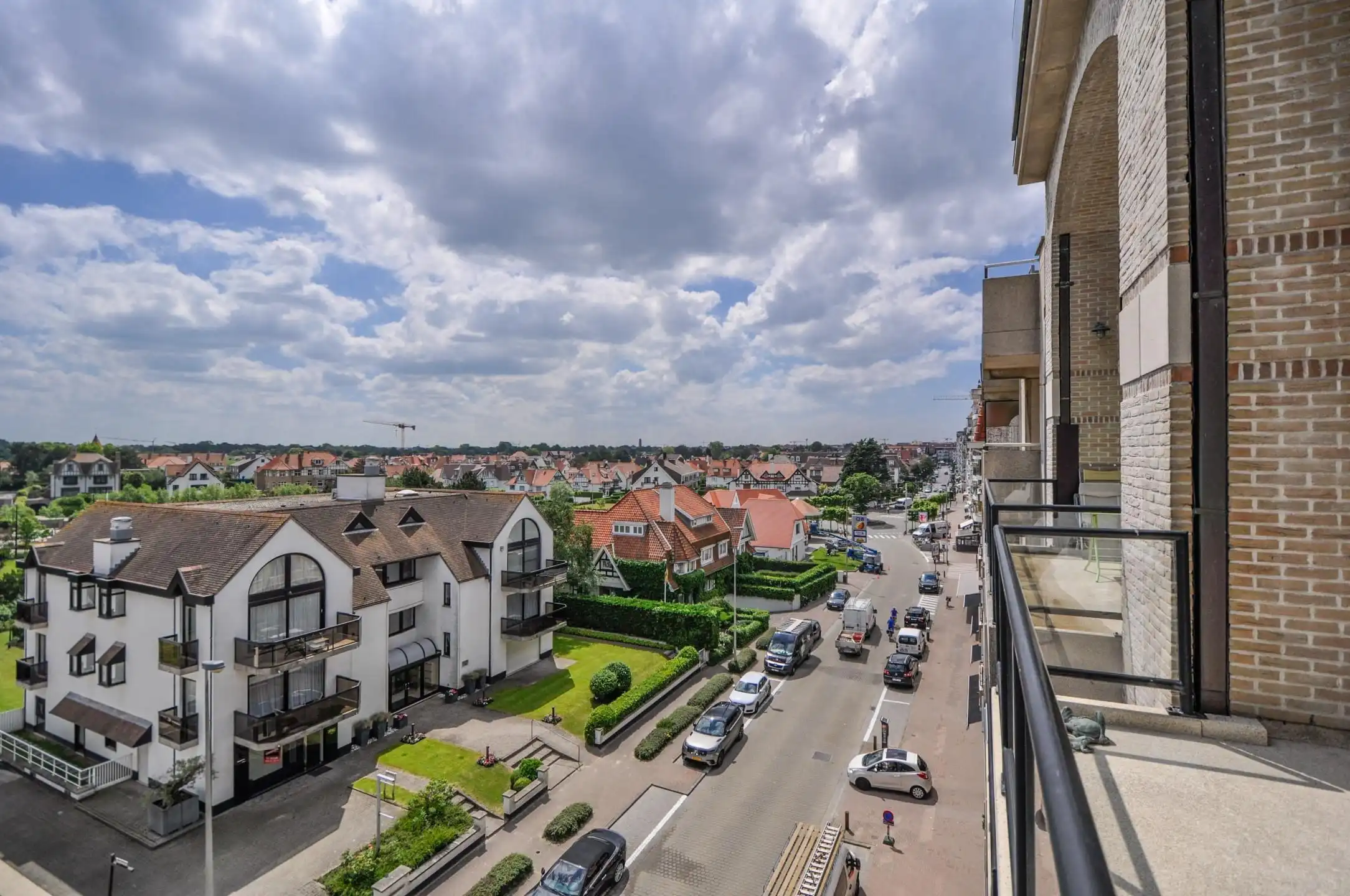 Subliem duplexappartement met panoramisch zicht -- Minigolf foto 8