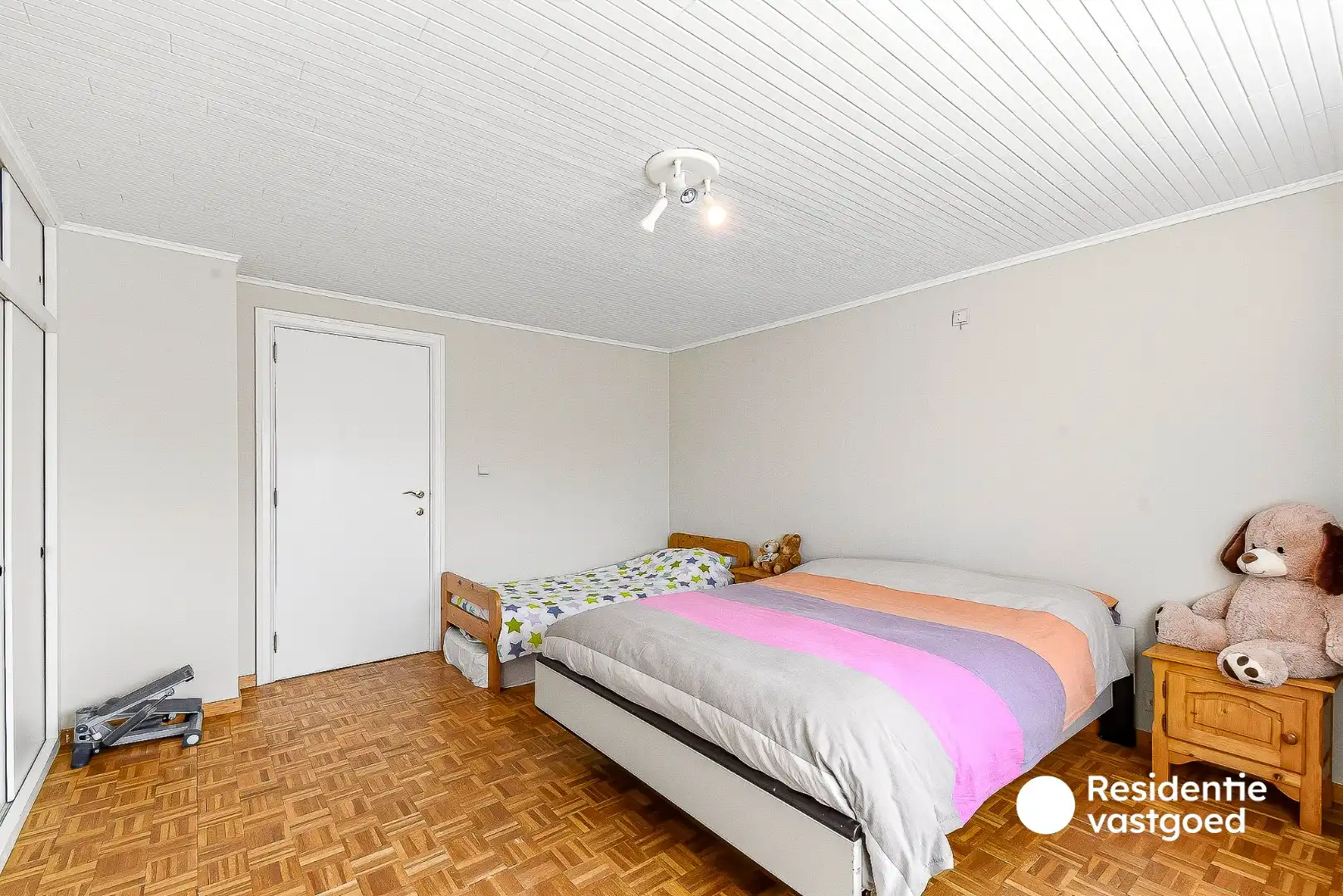 Ruime villa met 4 slaapkamers foto 17