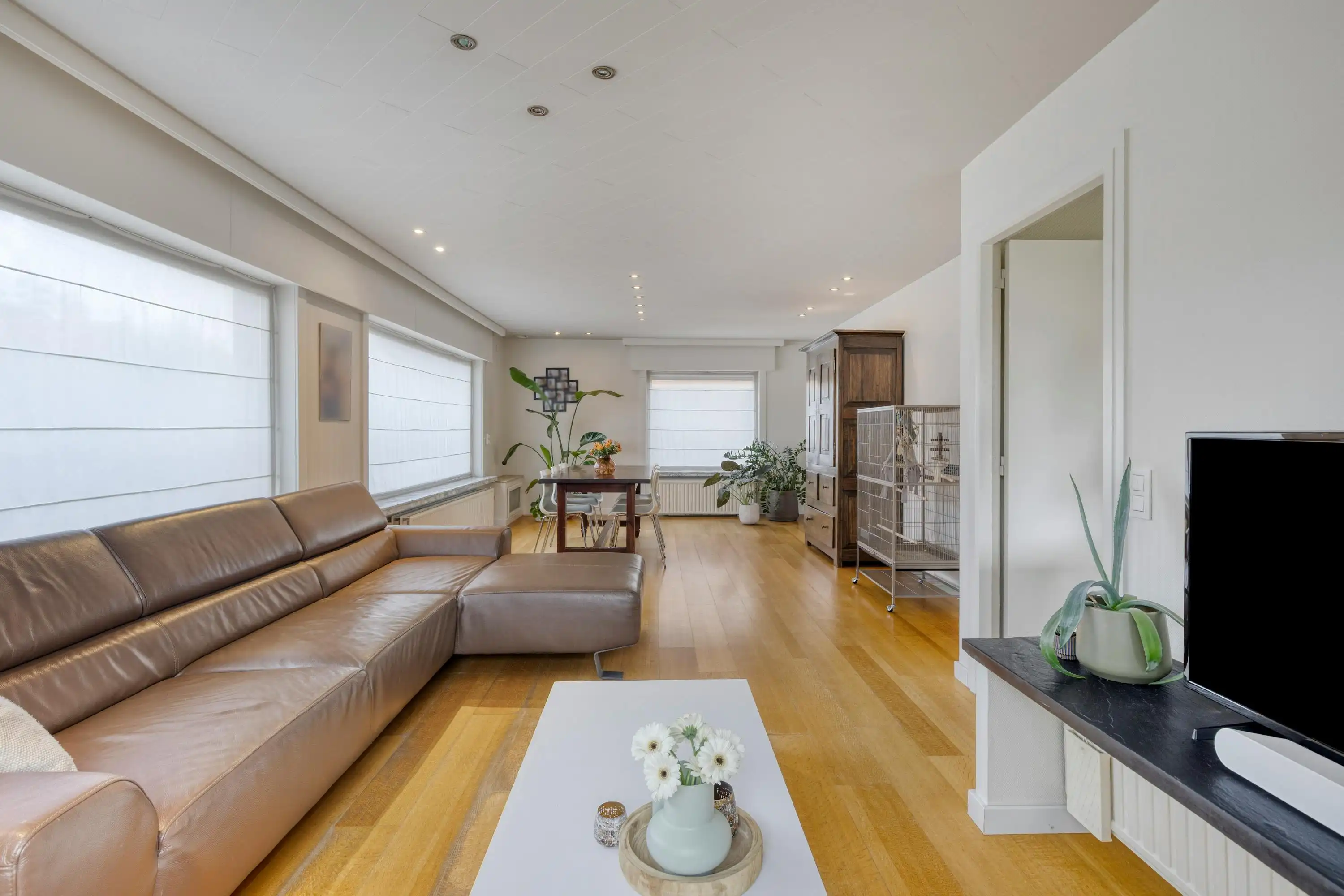 Instapklare bungalow op 898m² te koop in Wevelgem! foto 10