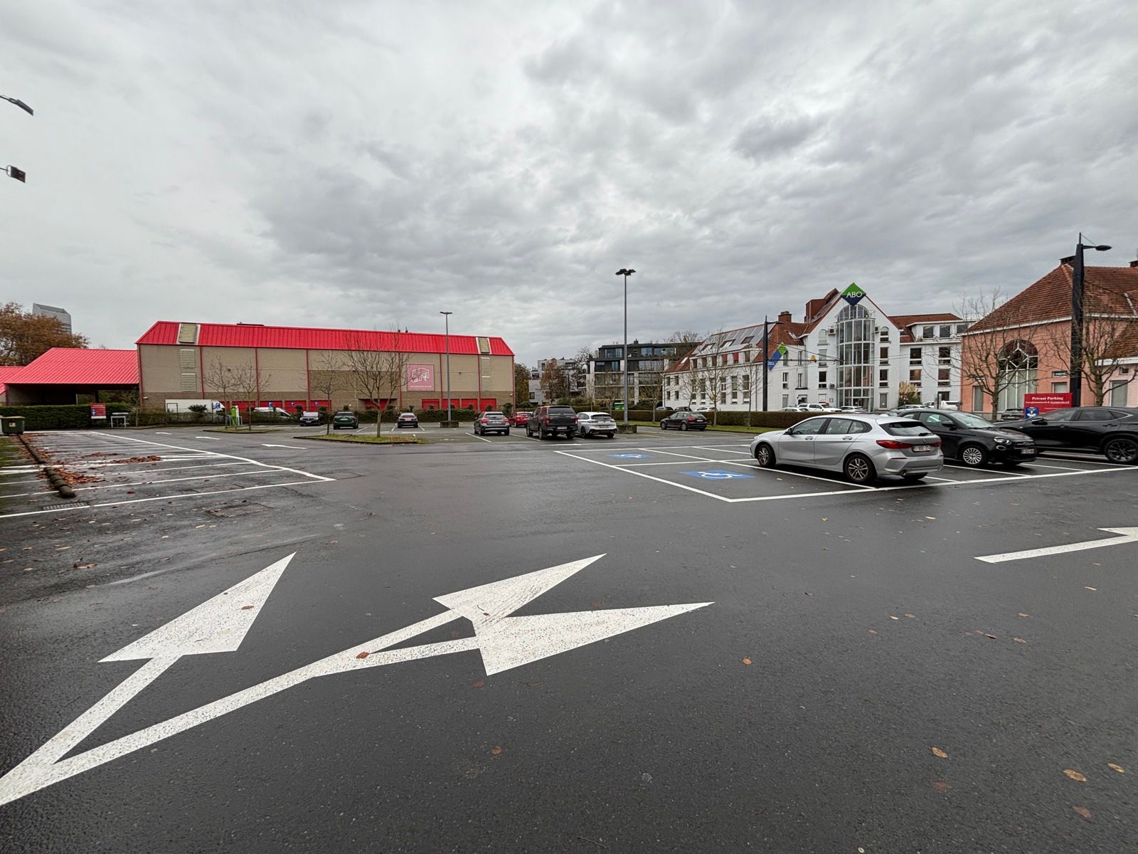 Winkelruimte +- 850 m² op toplocatie Kortrijksesteenweg foto 11