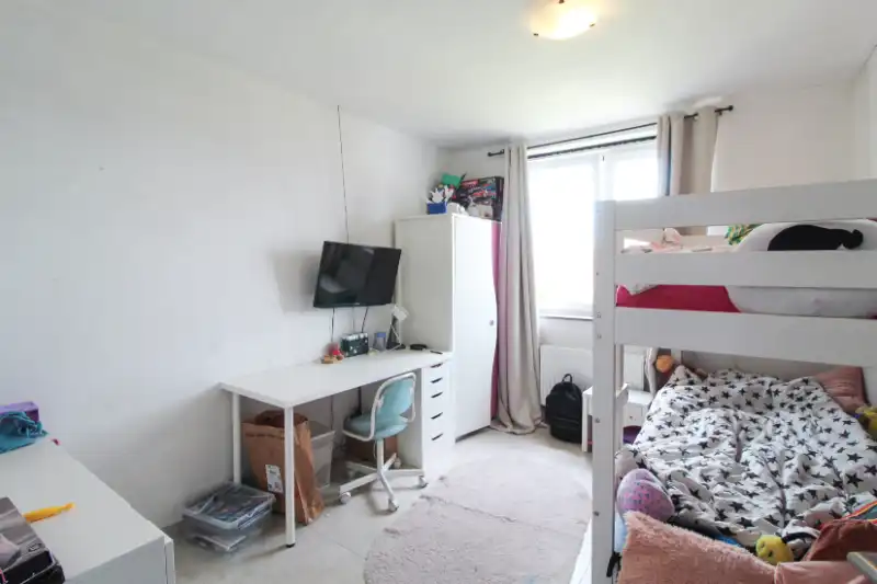 Prachtige woning in rustige woonwijk te Roeselare foto 8