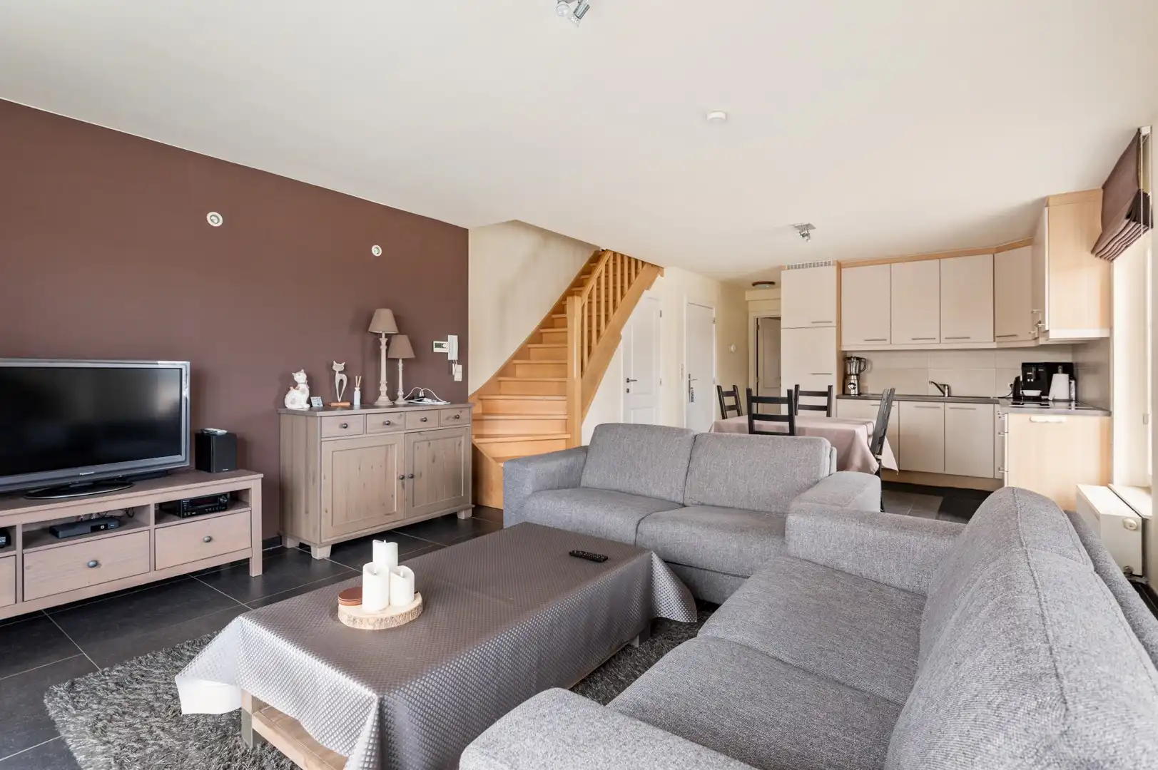 Instapklare duplex met 3 slpkmrs, terras, staanplaats en carport in Hulshout foto 9