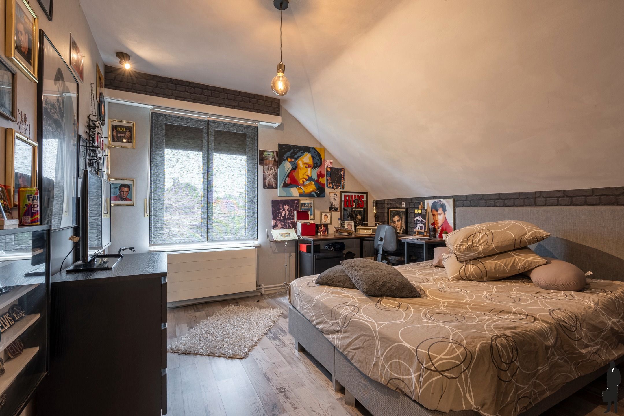 Deels gerenoveerde gezinswoning met 4 slaapkamers op 840m² foto 20