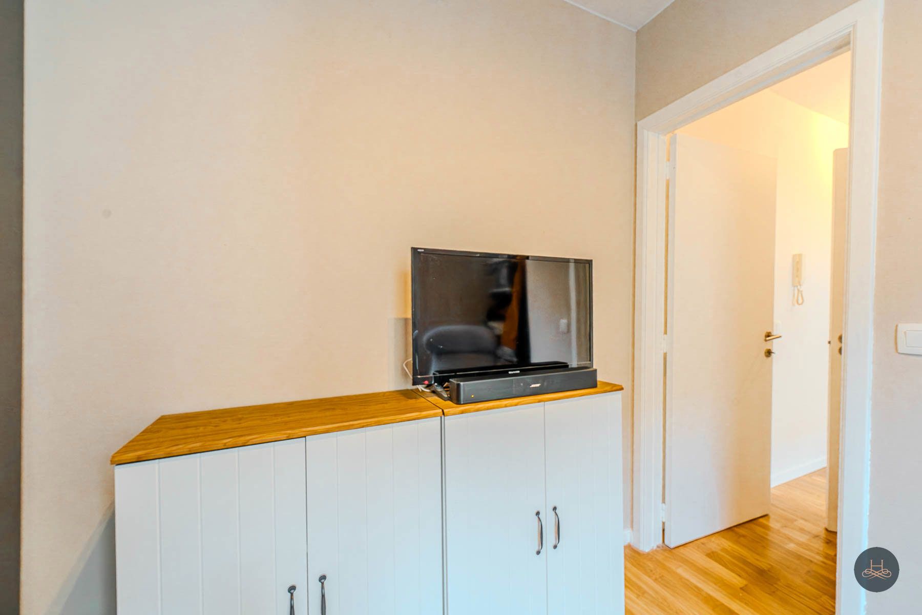 Lichtrijk, karaktervol appartement op uitstekende locatie foto 17