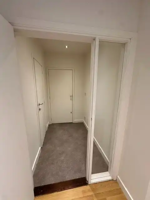 Gerenoveerd gelijkvloers appartement met 1 slaapkamer in een mooi herenhuis foto 5