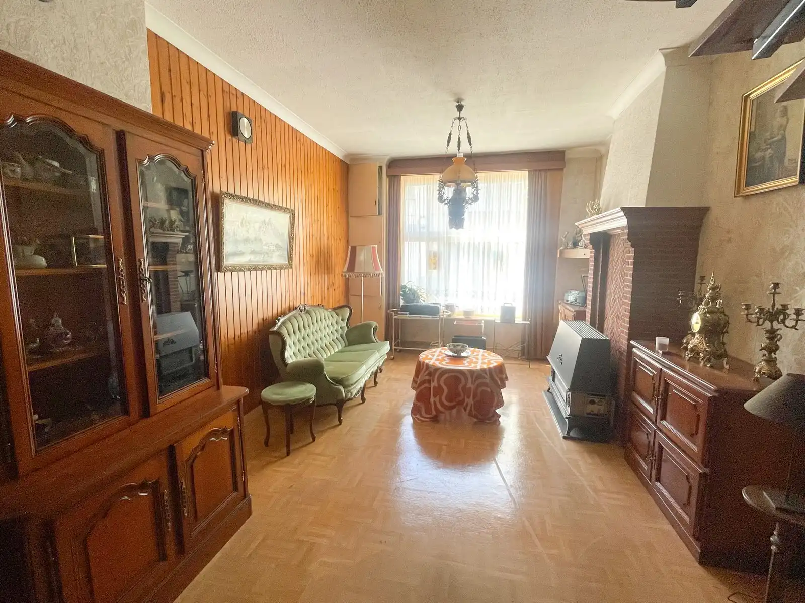 Te renoveren rijwoning met 4 slaapkamers vlak bij de jachthaven foto 3