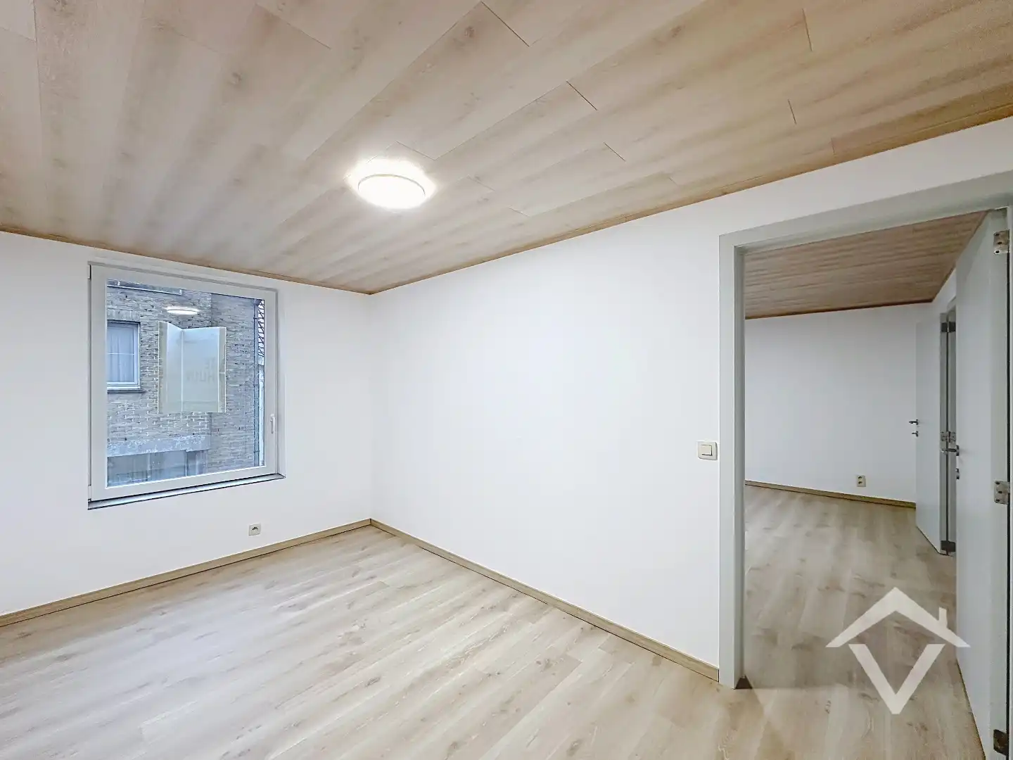 Volledig gerenoveerde woning met 3 slaapkamers en garage te Koekelare foto 24