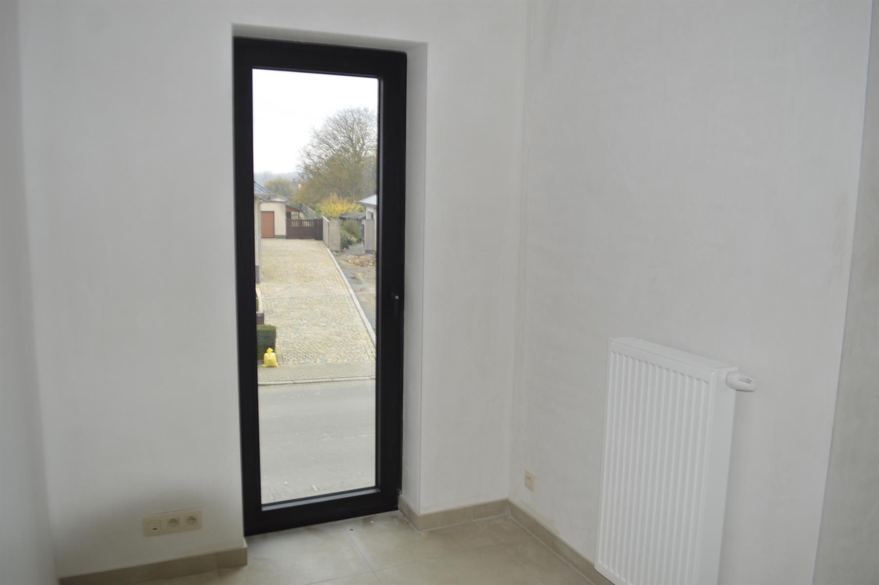 BURST - Recent, lichtrijk appartement met groot terras. foto 5