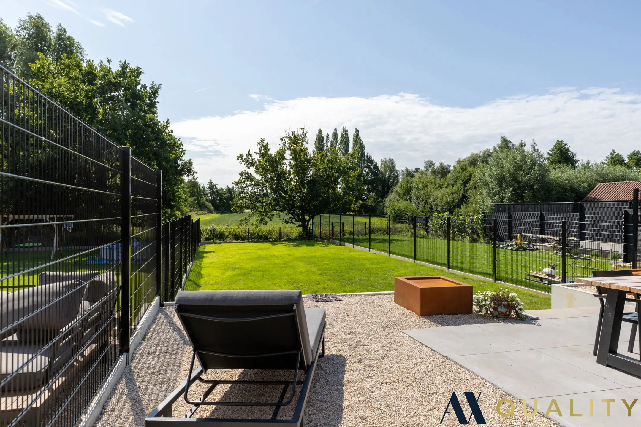 Recente energiezuinige HOB met groenzicht foto 4