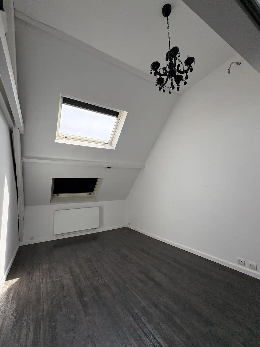 Herenwoning in Bissegem met 4 slaapkamers en 2 badkamers met grote tuin foto 15