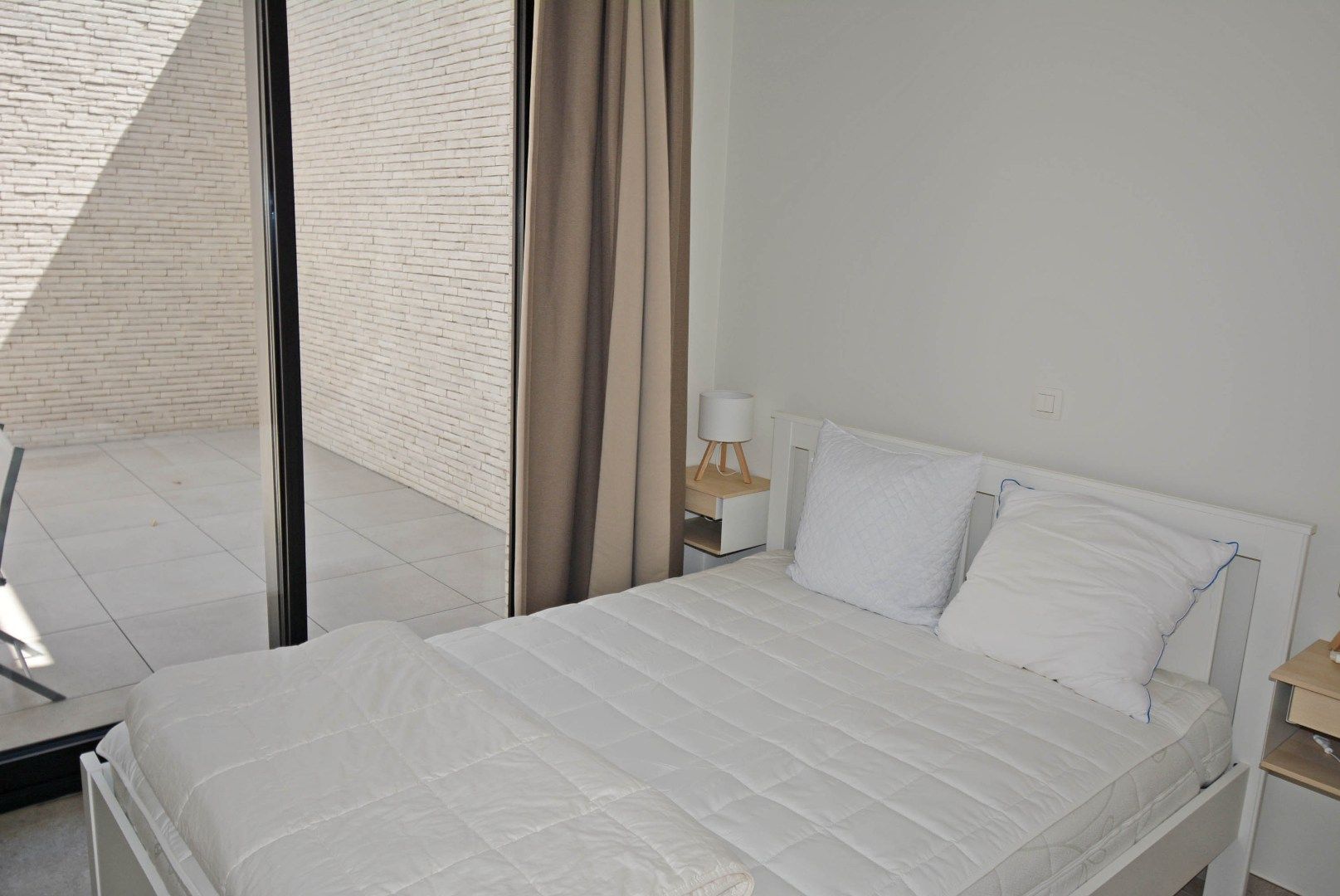 Appartement in het centrum van Knokke met eigen buitenruimte - eerste verhuur! foto 9