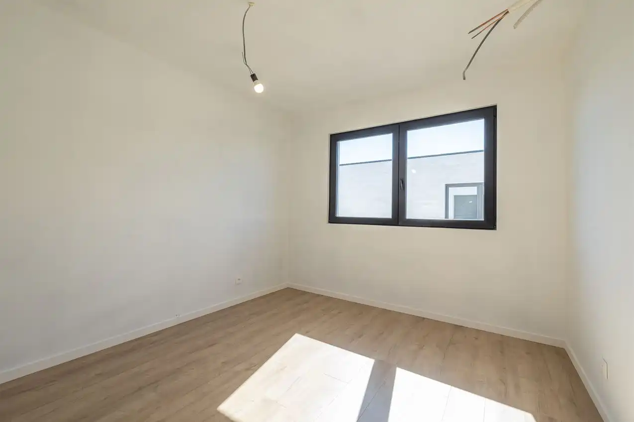 Instapklare nieuwbouwwoning met 3 slk foto 23