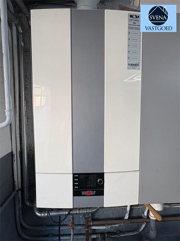 WONING MET HANDELSRUIMTE EN 3 SLAAPKAMERS foto 12