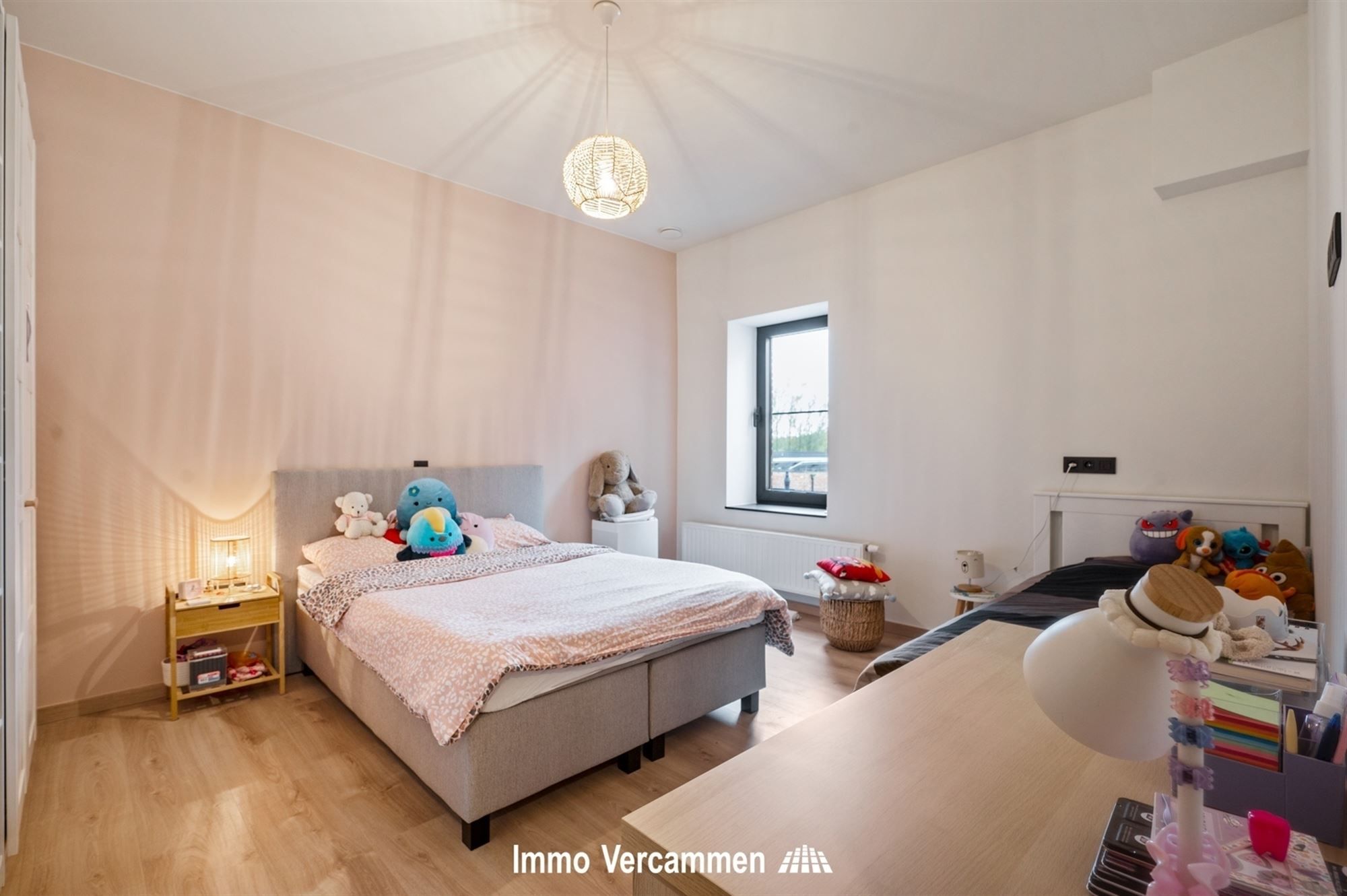 Kwalitatief afgewerkte woning, op een gunstige locatie te Duffel foto 12