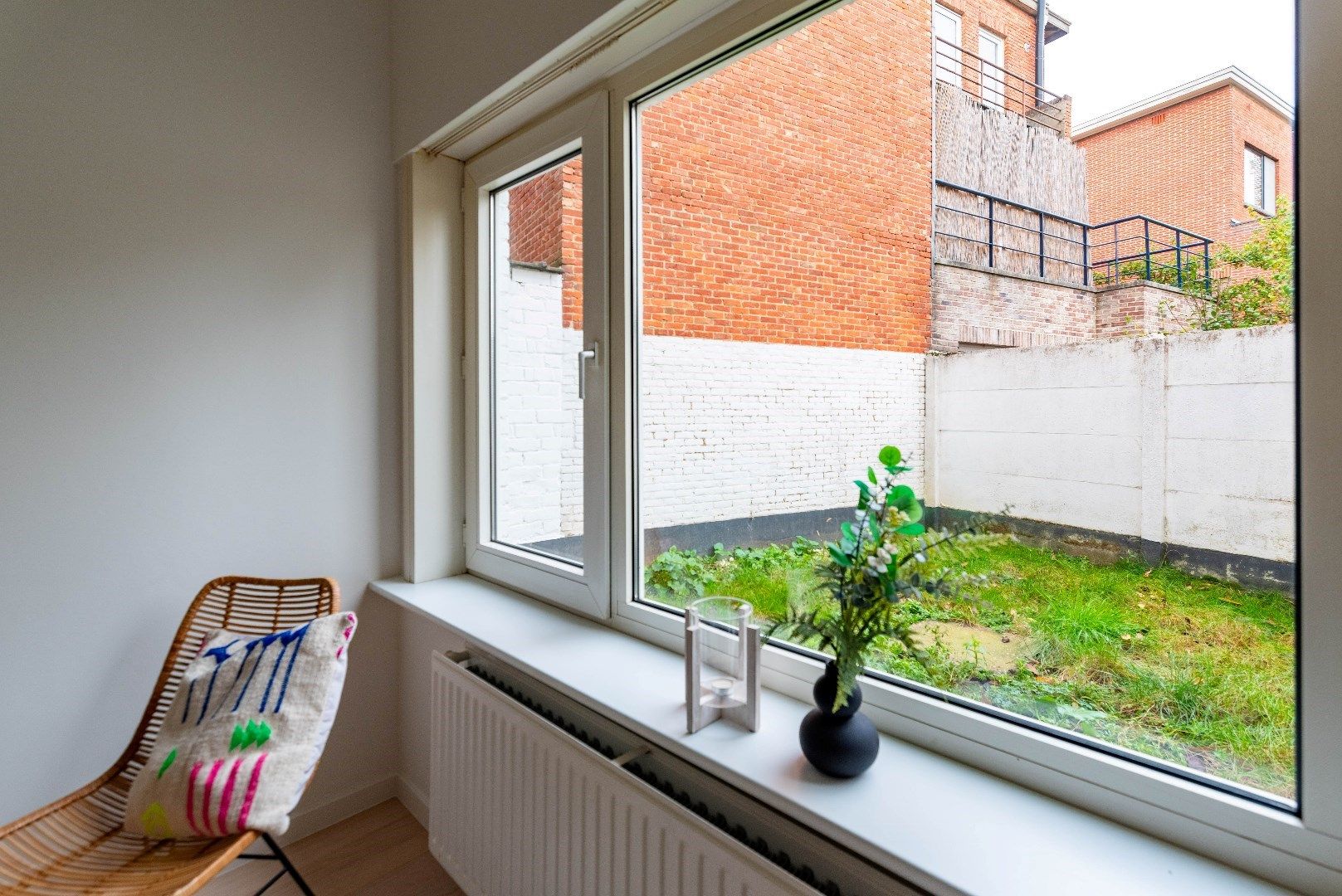  Stijlvol wonen met eigen tuin in hartje Wilrijk! foto 12