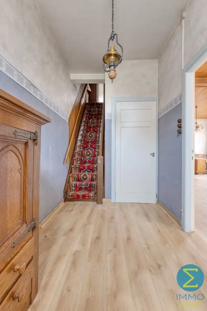 Nabij groene omgeving gelegen te renoveren woning op 567m² foto 4