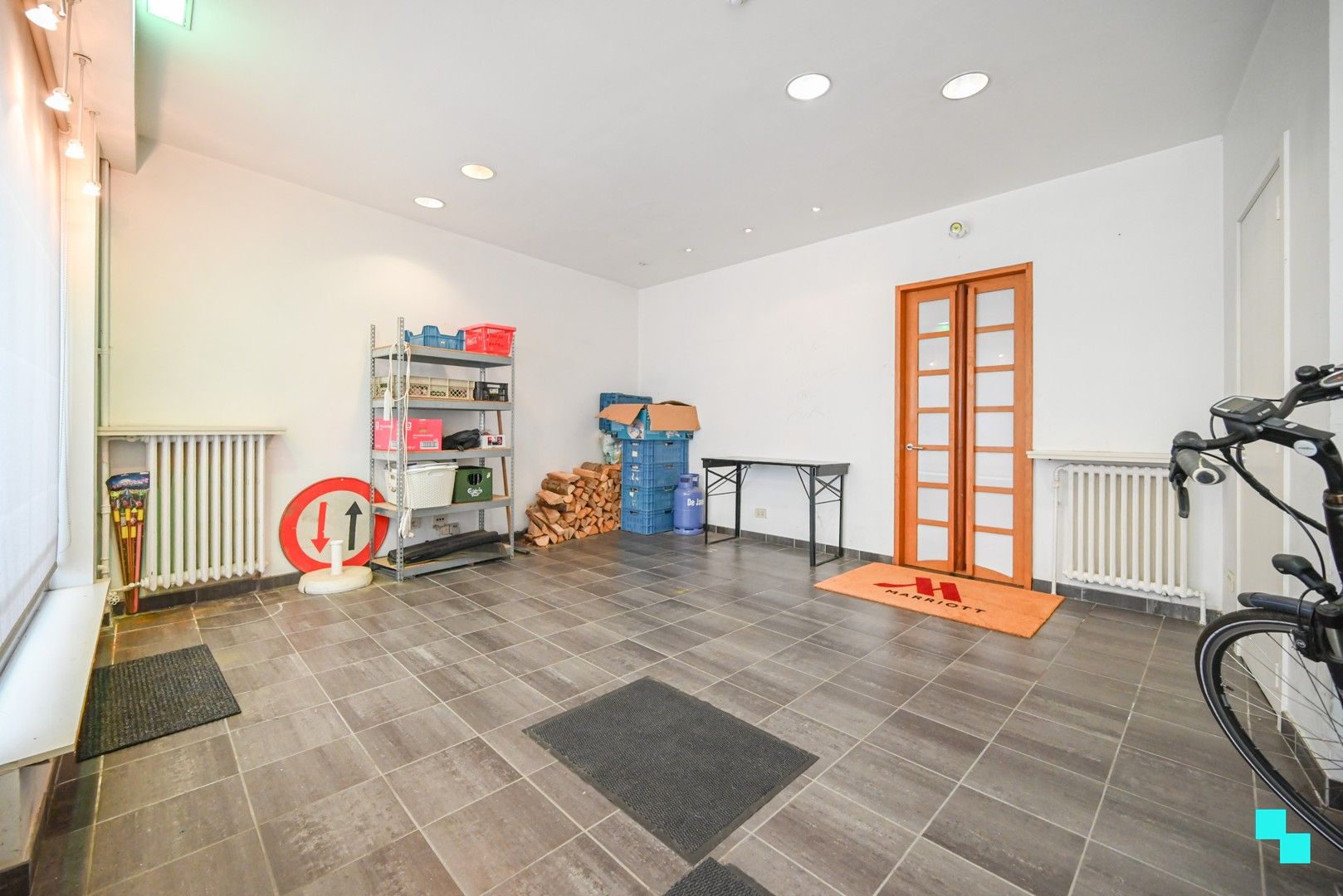 Prachtige woning met vier slaapkamers nabij centrum Izegem foto 16