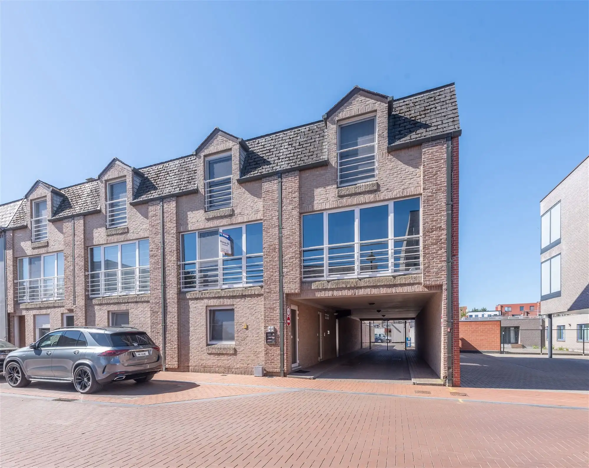 Fris triplex appartement met groot dakterras en garage foto {{pictureIndex}}