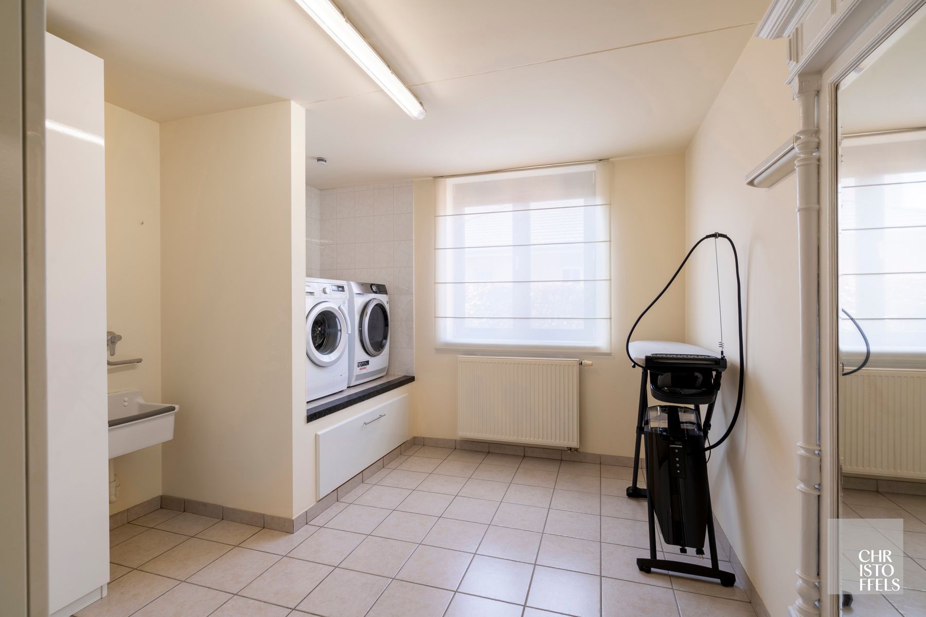 Riante villa (481 m²) met vrij zicht op een perceel van 25a67ca foto 28