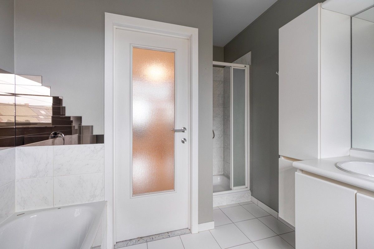 Instapklare woning + toegankelijk kelderverdiep! foto 12