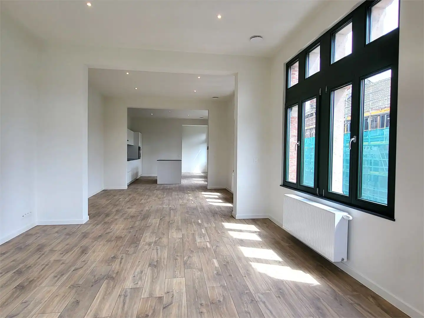 Volledig gerenoveerd appartement met 2 slaapkamers in het hart van Gent. foto 16