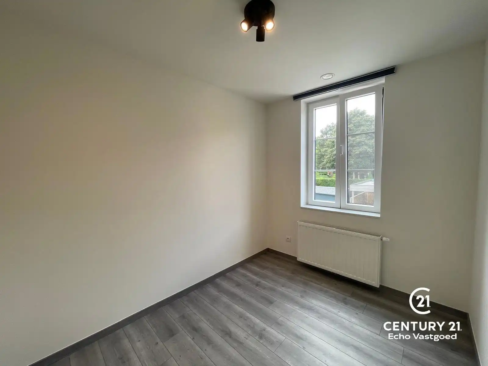 Instapklare ruime woning in een rustige nieuwe verkaveling. foto 18