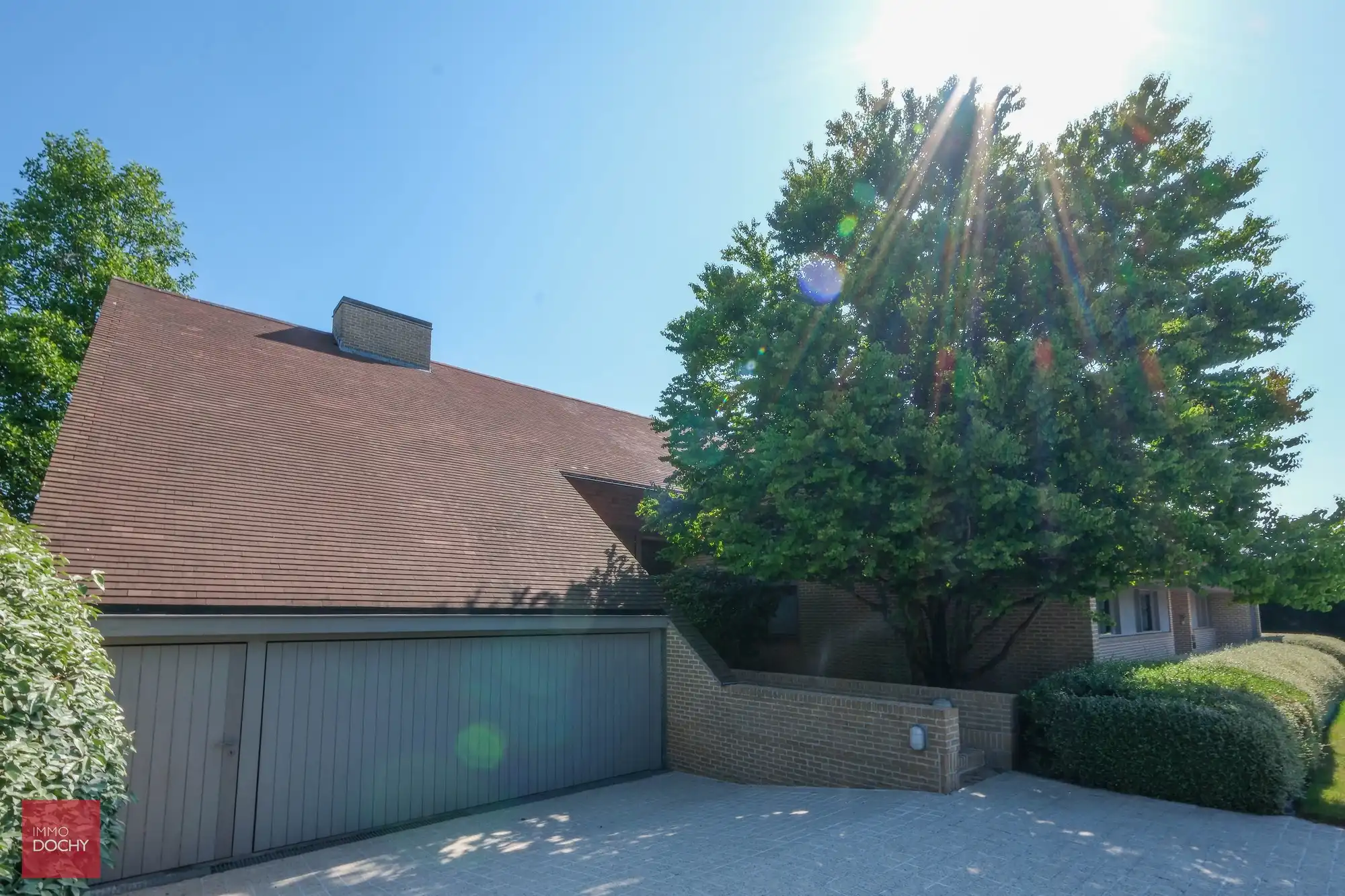 Ruime villa op toplocatie met binnenzwembad en praktijruimte foto 9