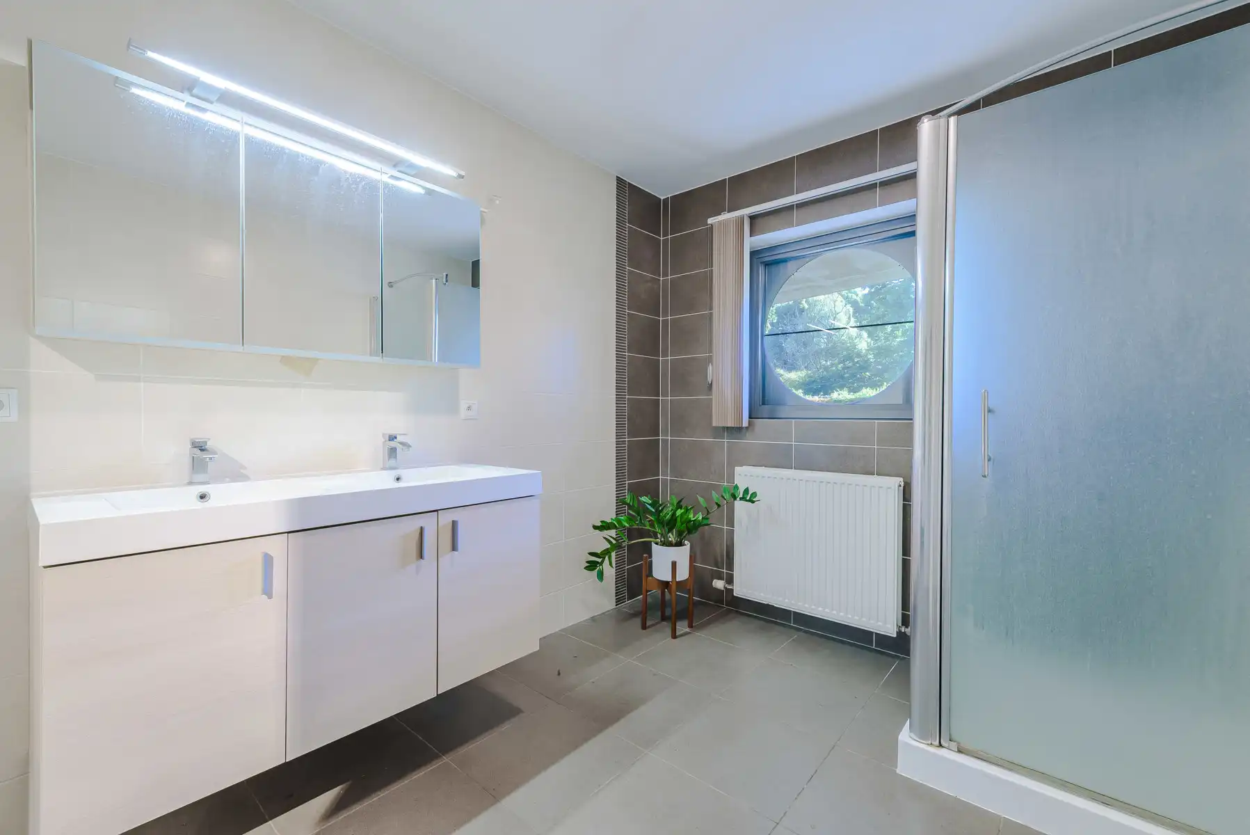 Stijlvol gelijkvloers appartement met terras in Kasterlee foto 8