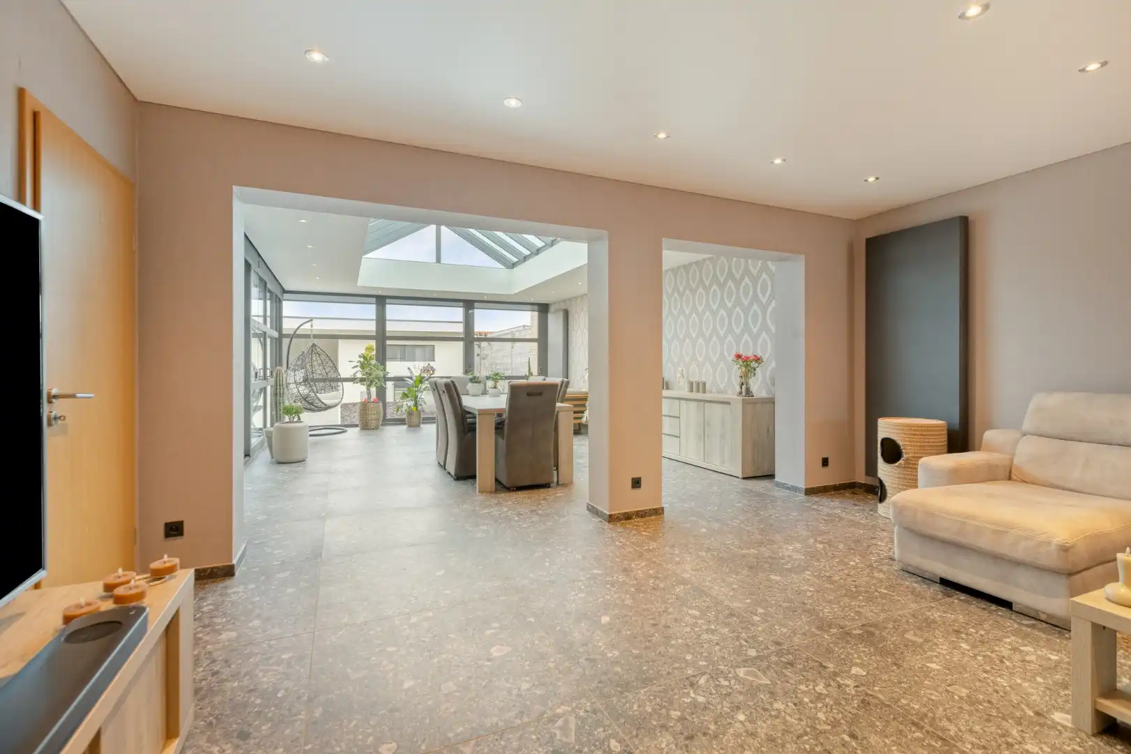 Luxueus afgewerkte woning met 3 slaapkamers foto 7