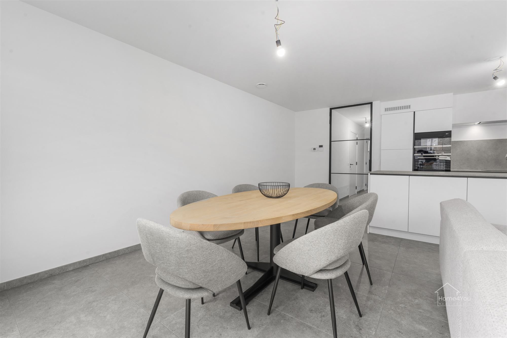 Zeer ruim 3 slaapkamer appartement (2023)  foto 4