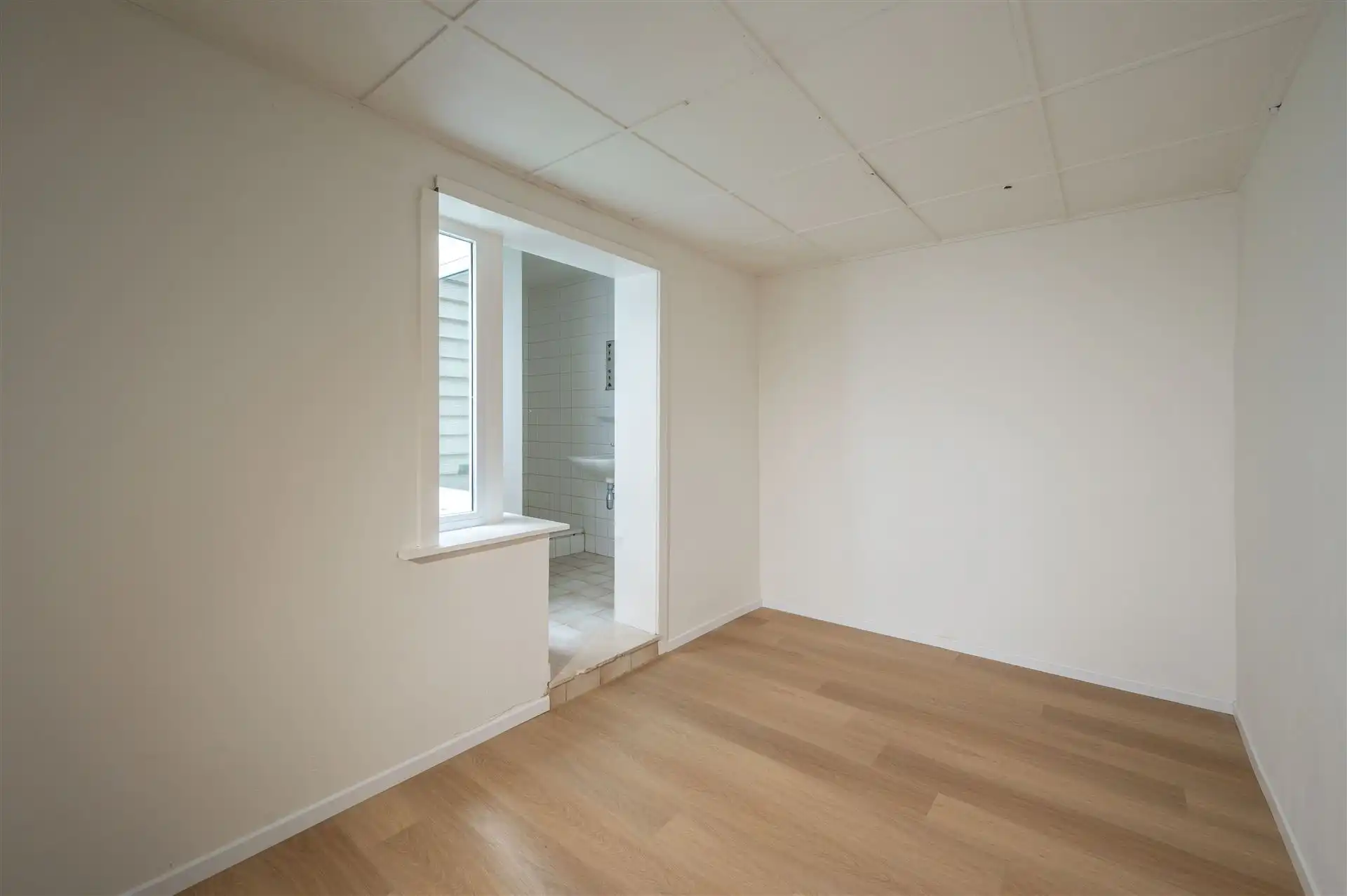 Ruime, volledig gerenoveerde herenwoning met 6 kamers foto 39