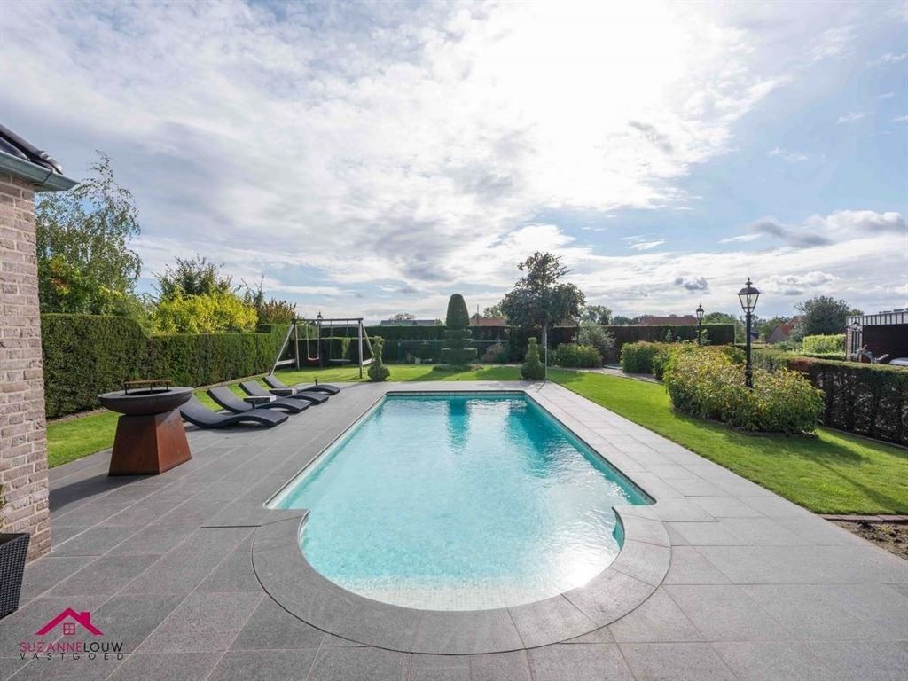 Landelijke villawoning met dubbele vrijstaande garage foto 13