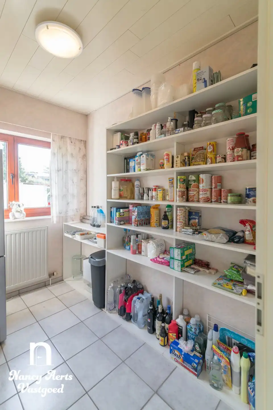 Ruime woning met multifunctionele kelder en prachtige tuin foto 37