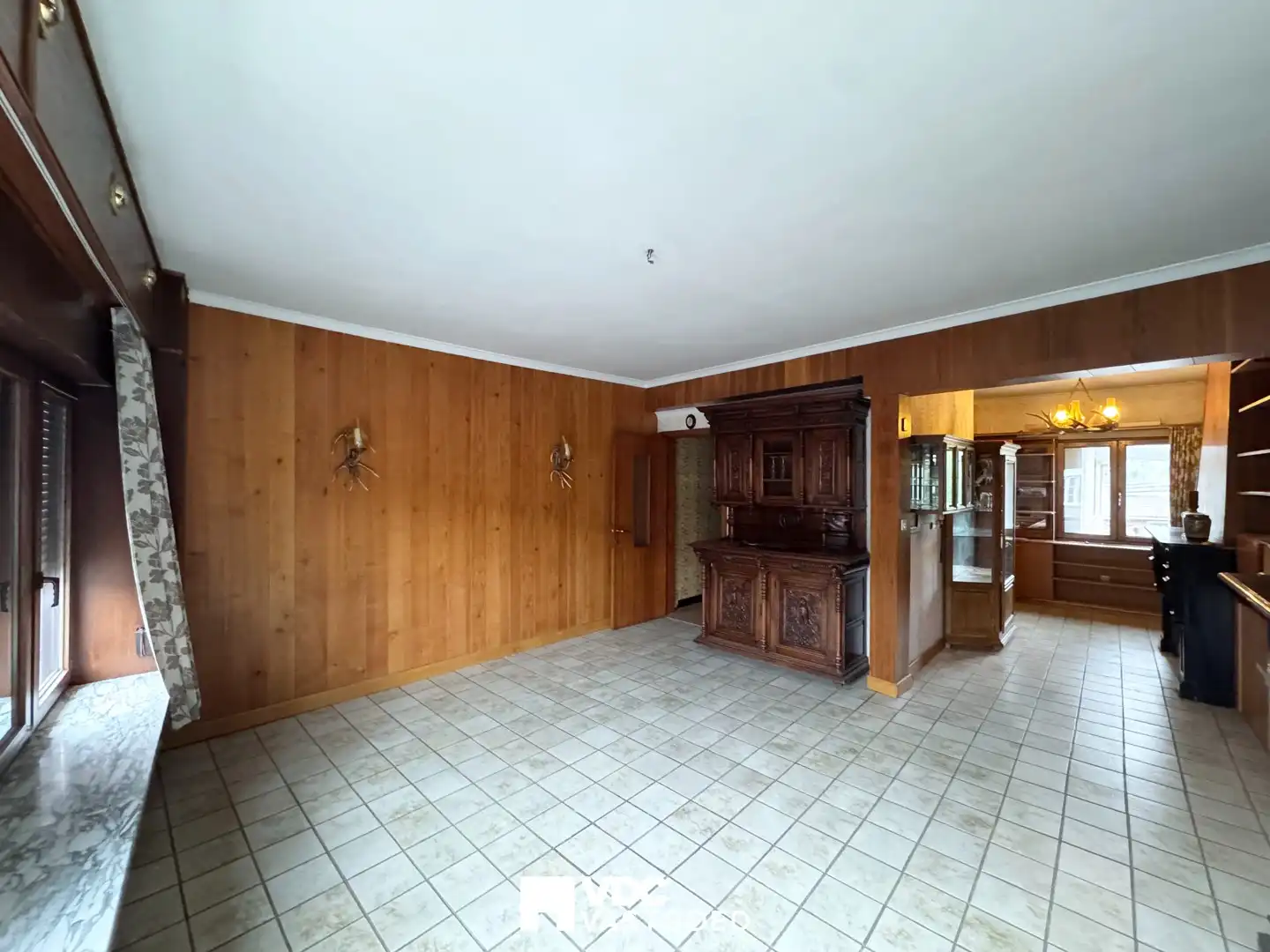 Te renoveren woning met werkplaats, garage en veel potentieel foto 2