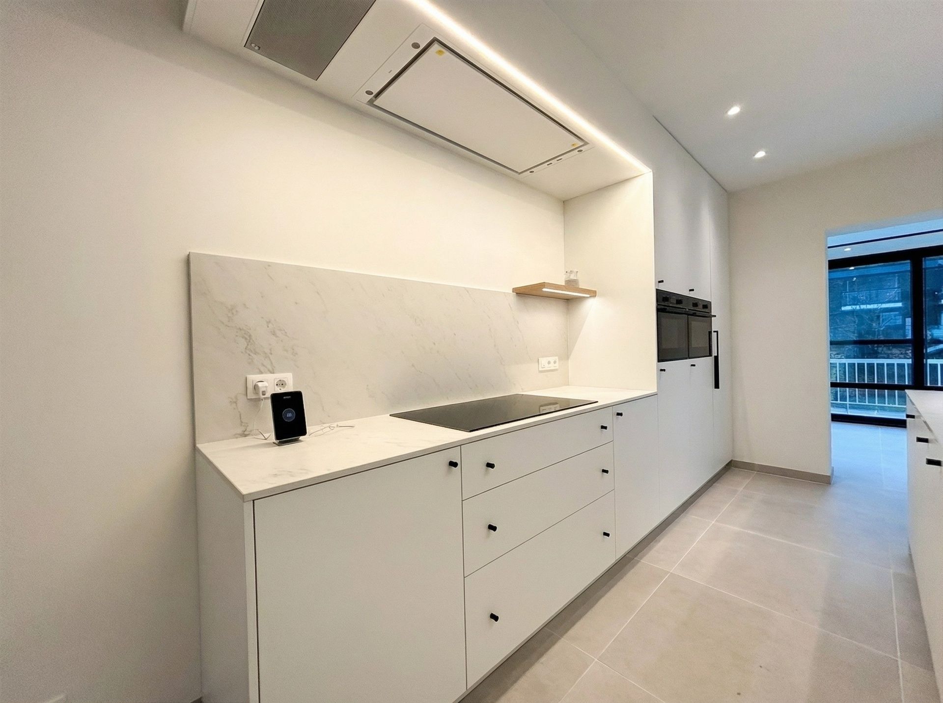 Volledig gereoveerde karakter woning met tuin nabij Brussel  foto 3