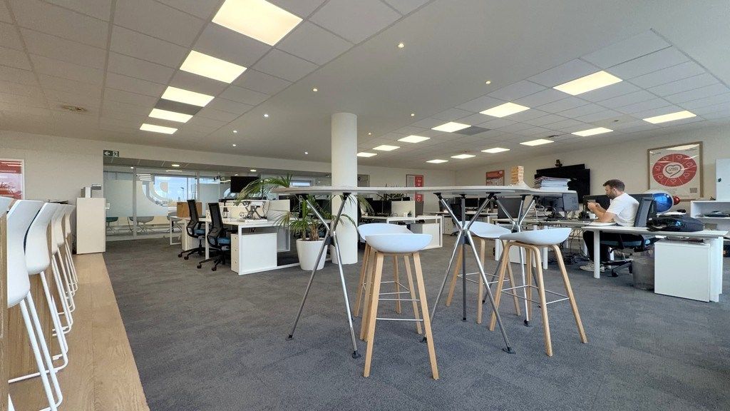 Knap ingericht kantoor te huur in Antwerp Gate I te Berchem foto 8