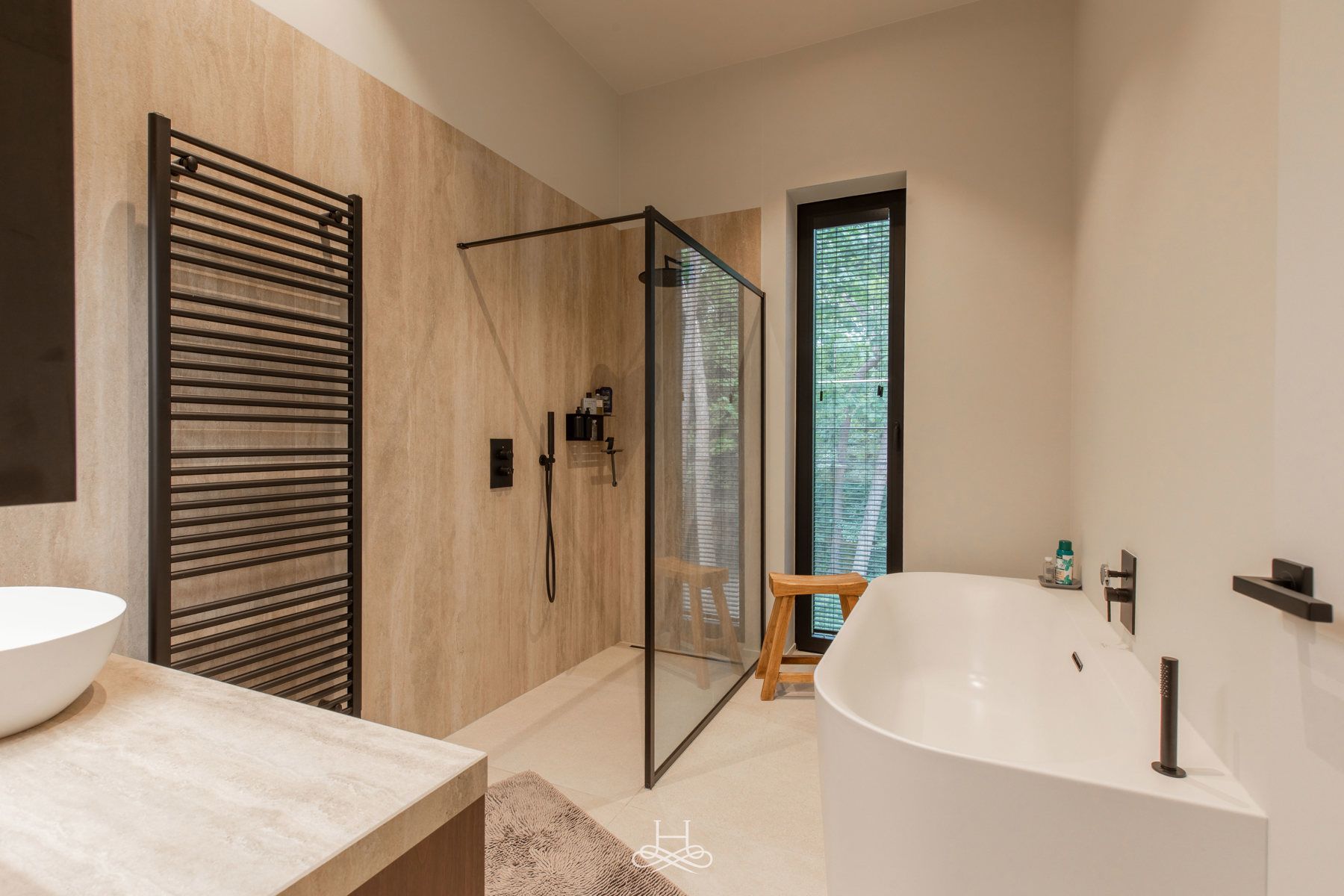 Luxueus villa appartement met riant dakterras en tuin foto 27