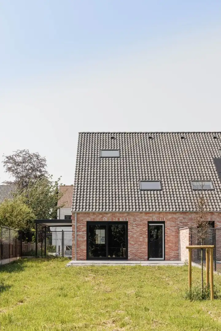 Energiezuinige halfopen bebouwing in het centrum foto 4