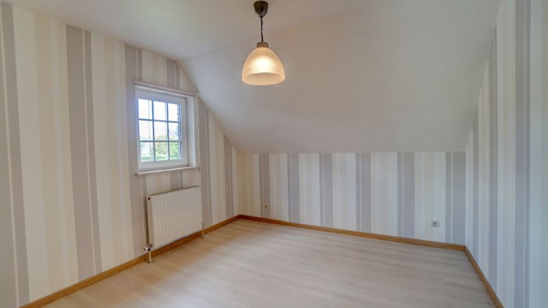 Landhuis van 172m² op 6 are 30 ca met zeer mooie tuin foto 12