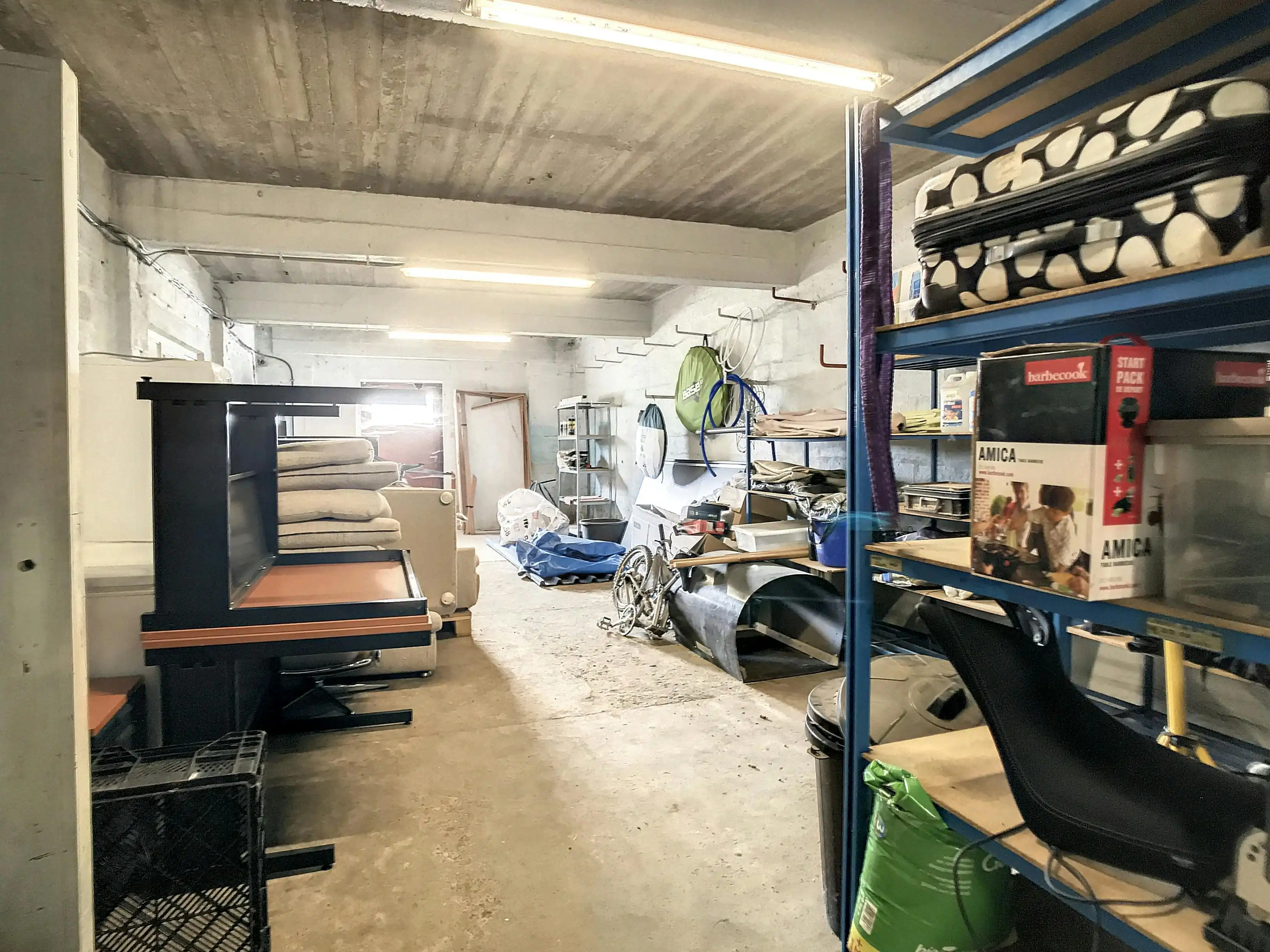 Ruime loods met wooneenheid in het centrum van Ruisbroek foto 16