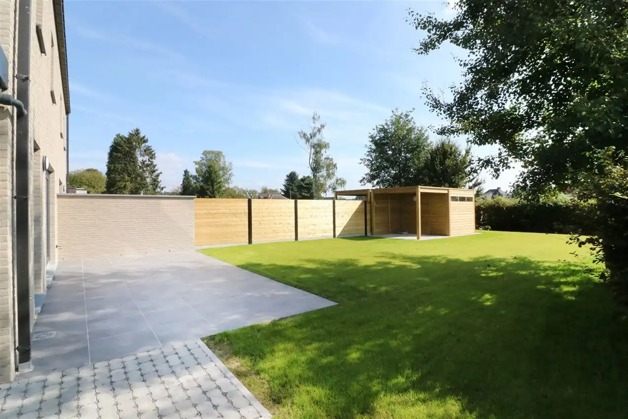 Niewbouwwoning met 3 slpk, tuin, gunstige ligging foto 31