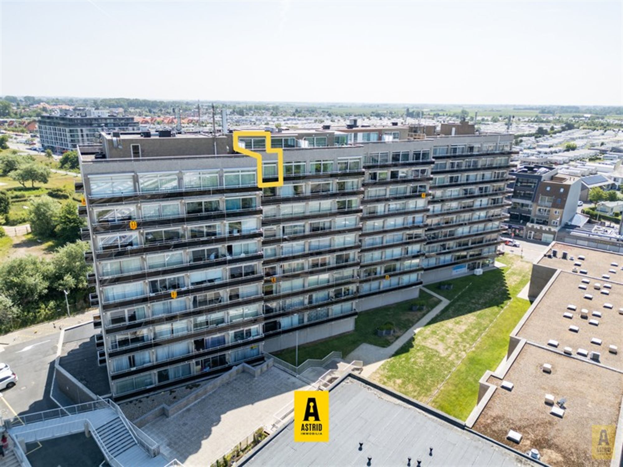 Uitzonderlijk aanbod! Duplexappartement op topligging met open zeezichten en riant zonne(dak)terras! foto 24