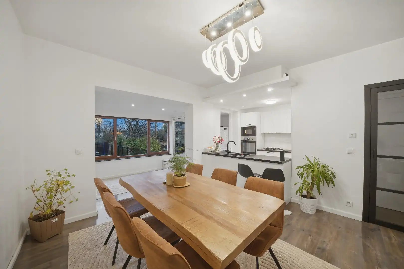 Instapklare woning met diepe tuin te Oostende foto 4
