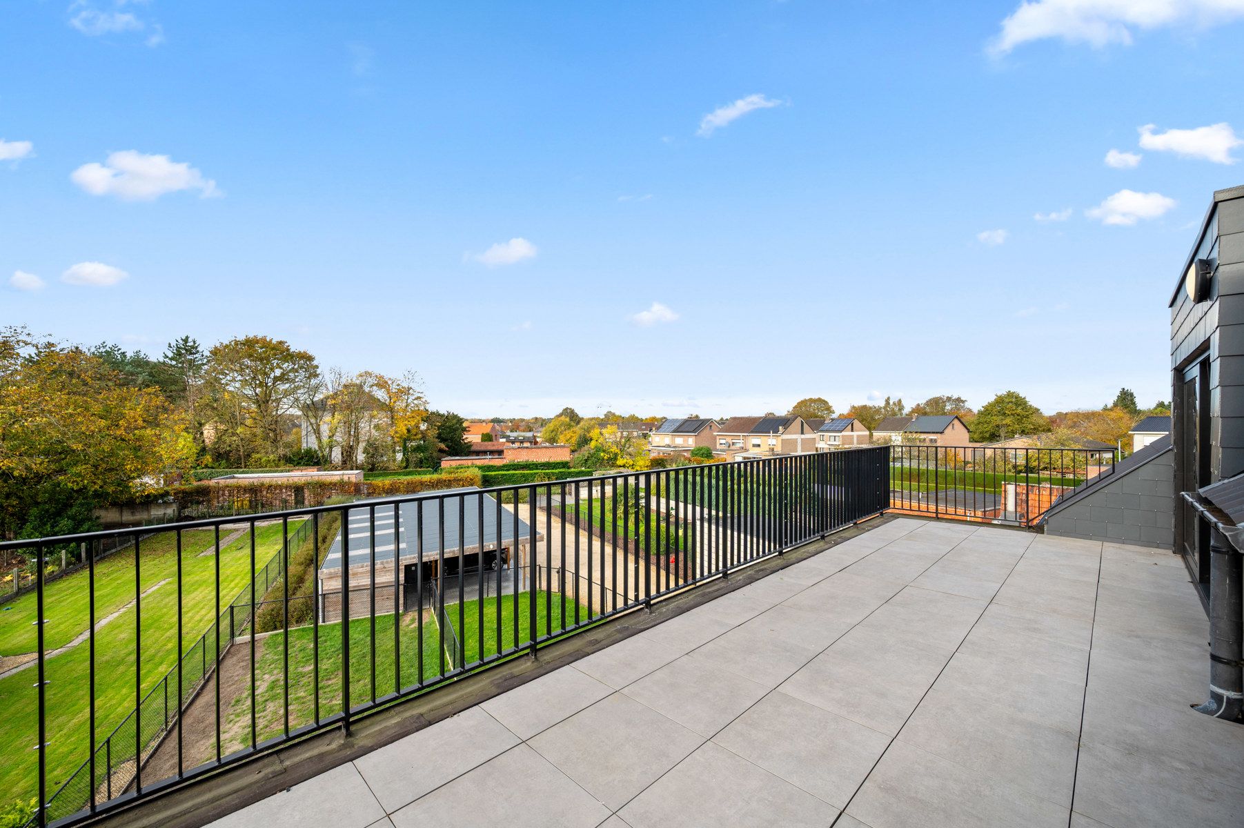 Exclusieve nieuwbouwpenthouse  te ITEGEM  foto {{pictureIndex}}