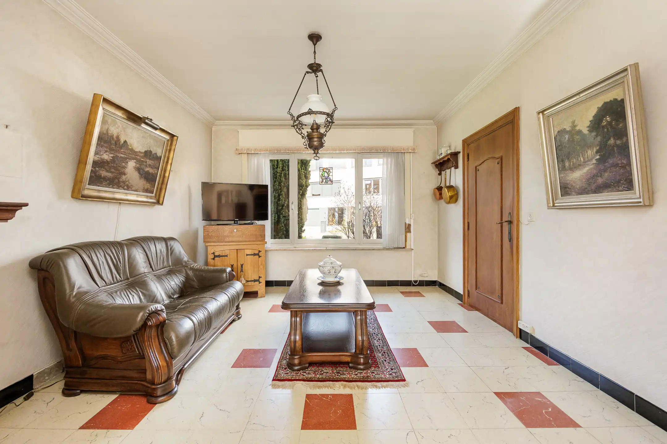 Te renoveren woning op  gunstig gelegen Z-perceel van 523 m² foto 8