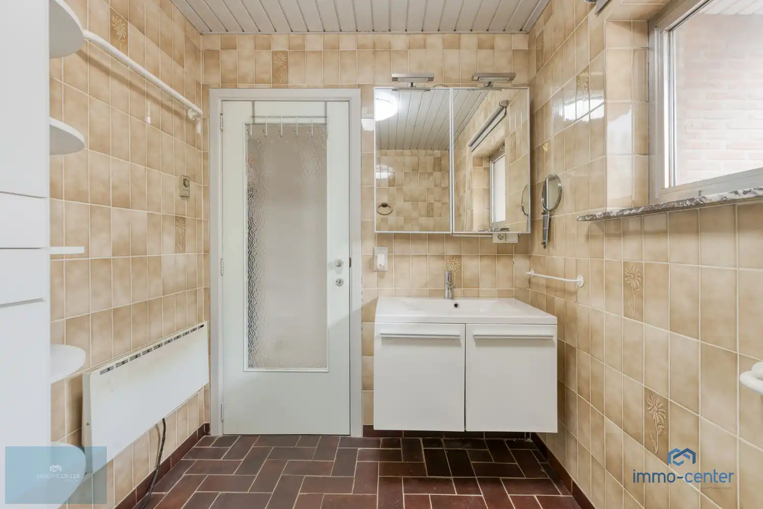 Ruime gezinswoning met tuin aan natuurgebied De Caetsweyers. foto 18