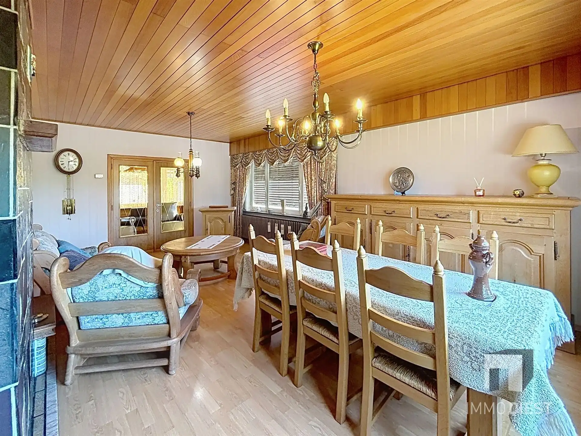 ZATERDAG 13.06 KIJKMOMENT VAN 13.00U TOT 15.00U. Charme troef in deze te renoveren woning op een ruim perceel te Vorst! foto 4