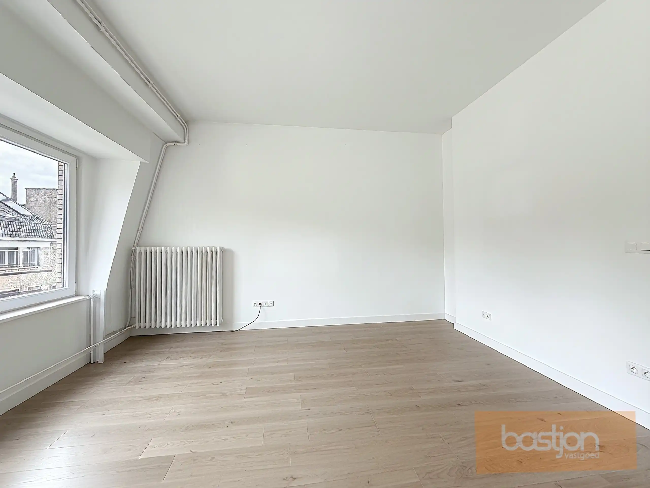 Instapklaar appartement in het centrum van Kortrijk. foto 3
